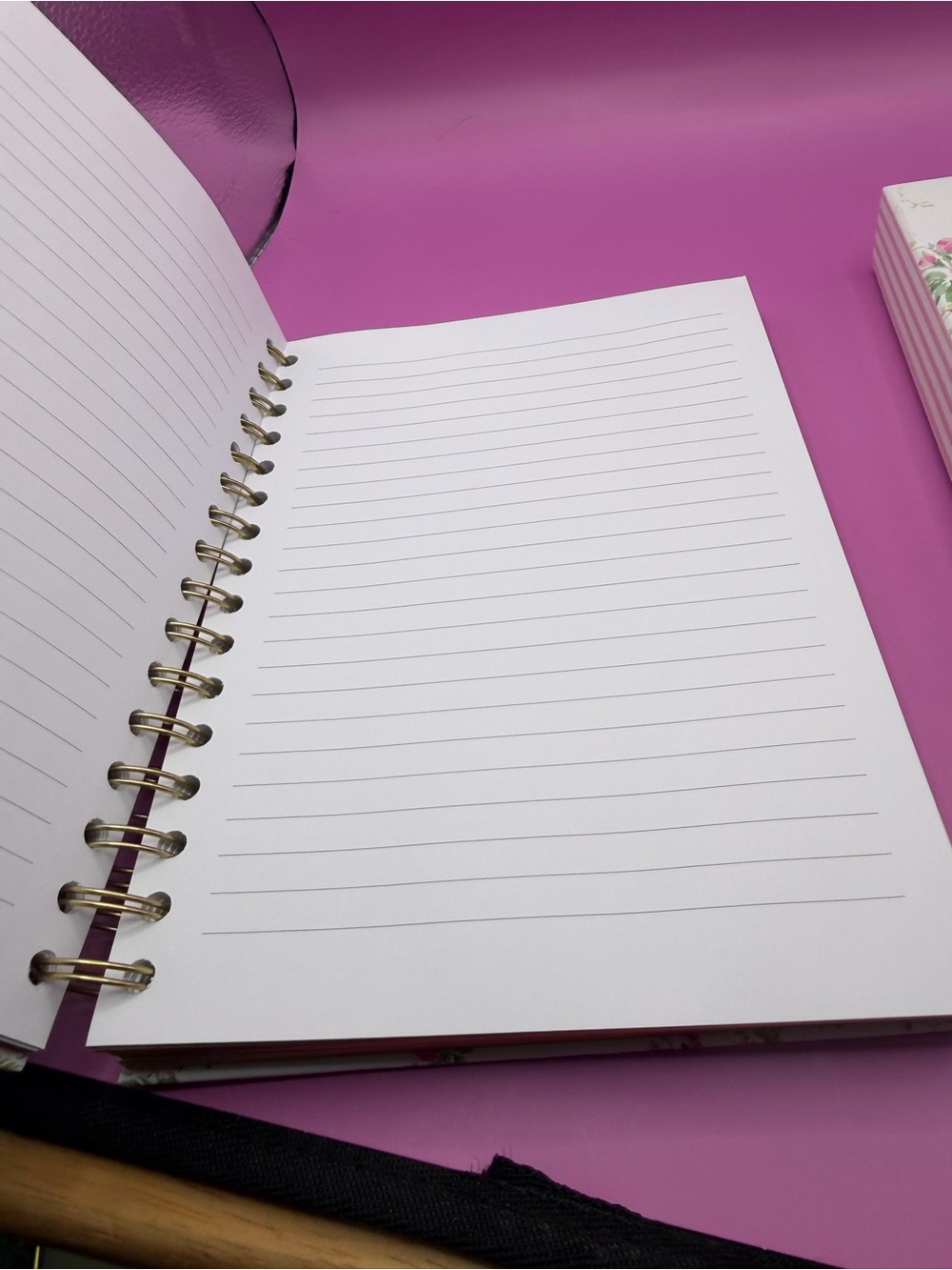 Laura Ashley Pink Floral Notebook and Trio Pen Set - Picture 4 of 4